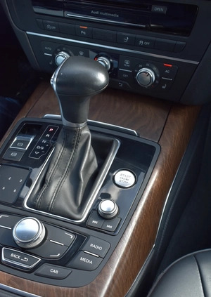 Audi A7 cena 84700 przebieg: 153284, rok produkcji 2012 z Hrubieszów małe 277